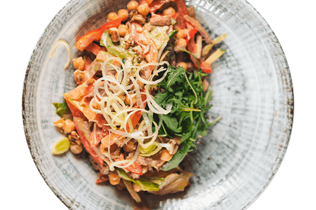 Салат с языком, нутом и овощами 220гр