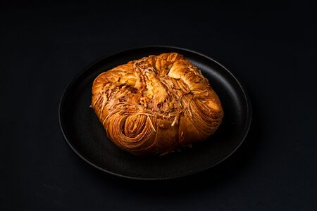 Слойка с сырами гауда и пармезан