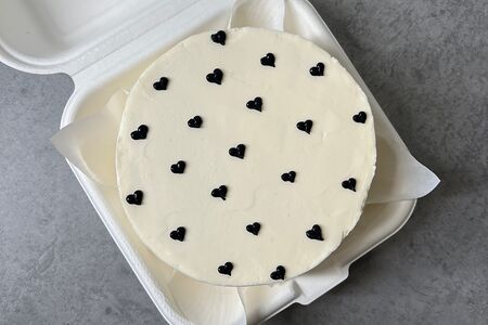 Бенто торт с мини сердечками 