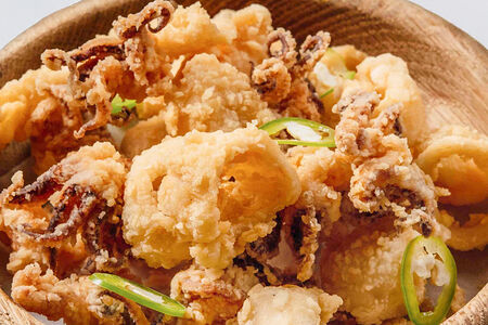 Кальмары фри с перечным соусом