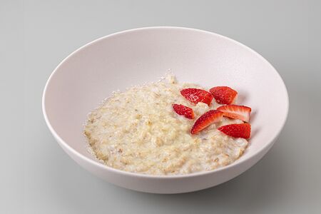 Каша овсяная с белым шоколадом