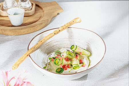 Тахини с цукини и томатами