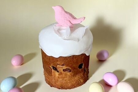 Мини-кулич с птичкой и перышком