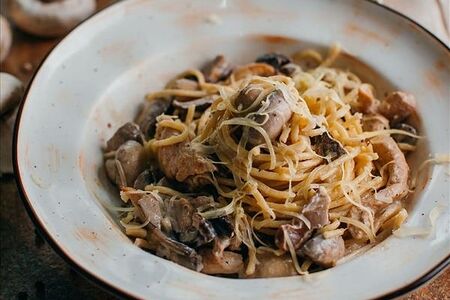 Паста с курицей и грибами С собой