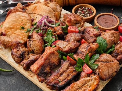 №1 Ассорти из шашлыков из свинины 