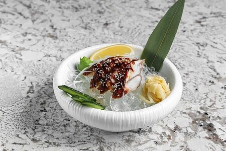 Сашими Угорь