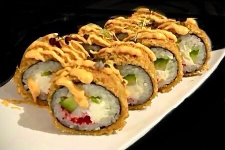 Ролл темпура с тигровой креветкой