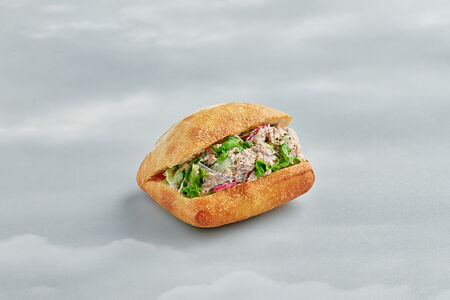 Сэндвич с тунцом