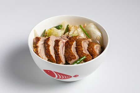 Жареный рис с уткой по-пекински