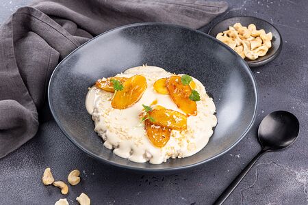 Каша овсяная с ореховым муссом