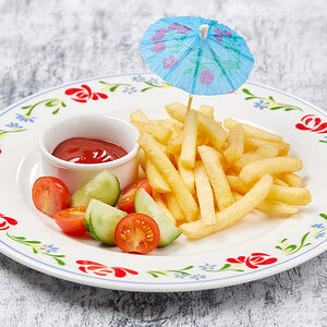 Картофель фри с кетчупом