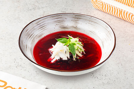 Холодный свекольник с моцареллой