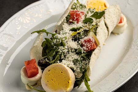 Цезарь с курицей