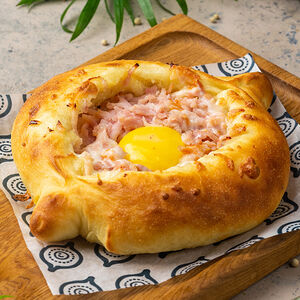 Хачапури ветчина и сыр