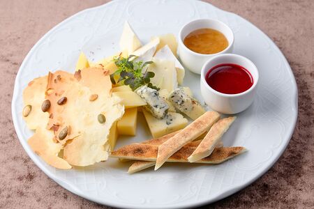 Сырное ассорти