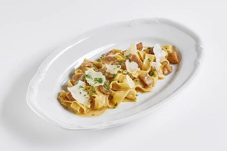 Папарделле с белыми грибами