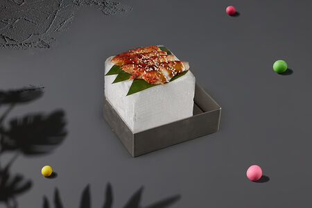 Сашими Угорь