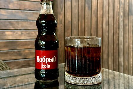 Кола Добрый (стекло)