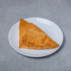 Слойка с яблоком