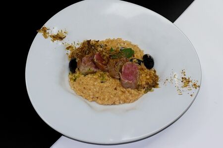 Ризотто с тунцом и маслинами