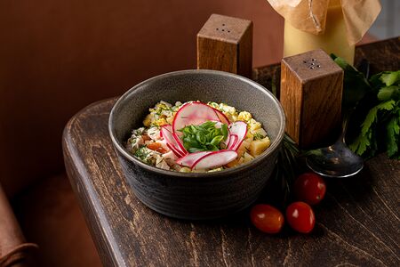 Окрошка с копчёной курицей