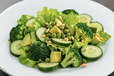 Зеленый салат