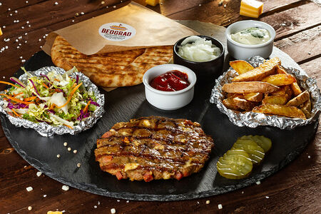 Сет на одного с плескавицей для гурманов