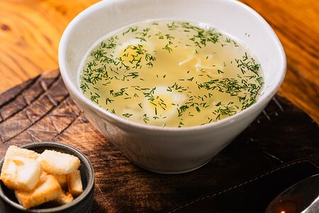 Суп куриный с лапшой