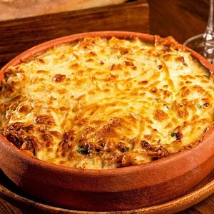 Жареный сыр сулугуни с томатами