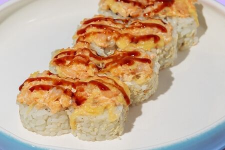 Запеченный ролл Сырная креветка