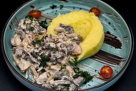 Бефстроганов из говядины