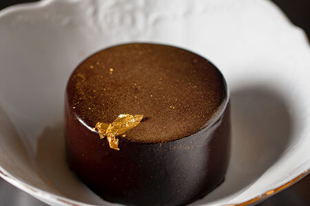 Три шоколада