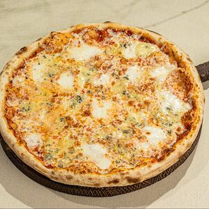 Пицца кватро формаджи