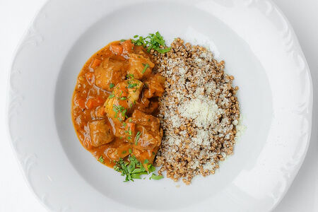 Спецатино с гречей