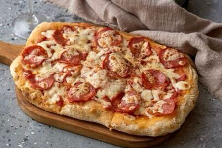 Пицца с пикантной чоризо