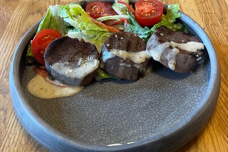 Язык на гриле