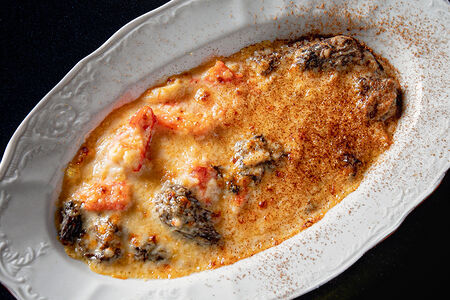 Кокот из сморчков с крабом