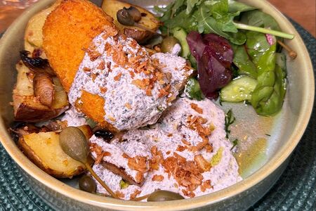 Котлета де-валяй с картофелем и грибами