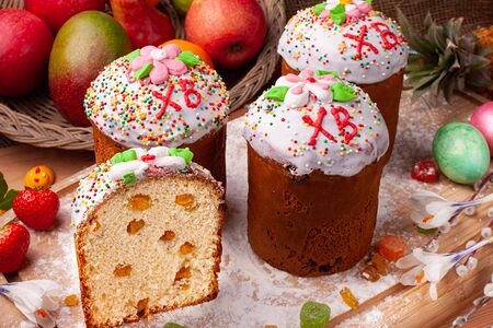 Кулич пасхальный M