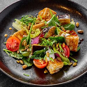 Салат с запеченными баклажанами