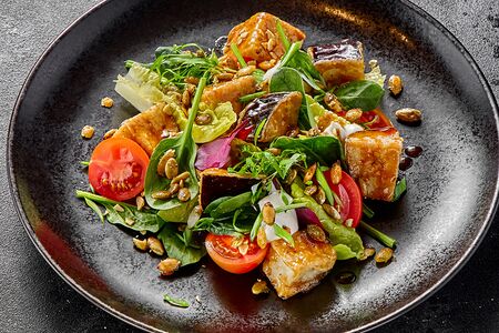 Салат с запеченными баклажанами