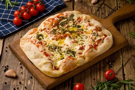 Пицца Римская Маргарита Песто