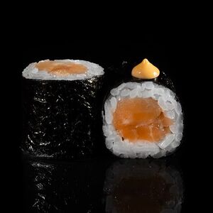 Спайси Сяке маки