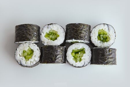 Маки с огурцом