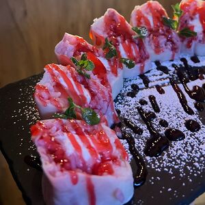 Ягодный ролл (сладкий ролл)