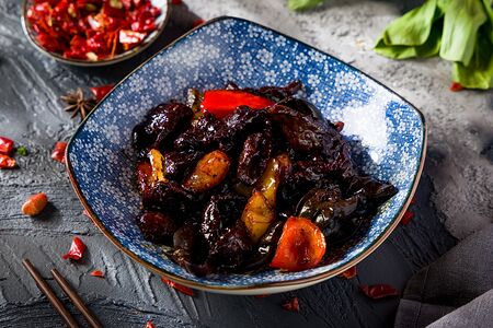 Говядина в перечном соусе