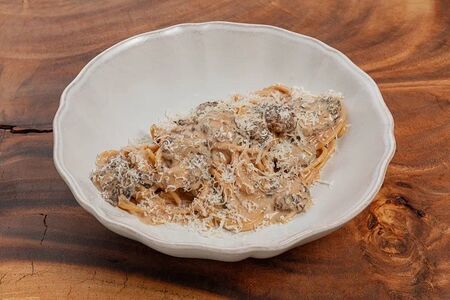 Спагетти качо-э-пепе со сморчками