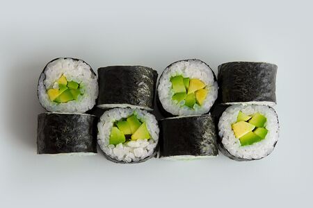 Маки с авокадо