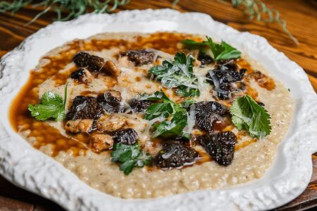 Паста птитим со сморчками и сыром Пармезан