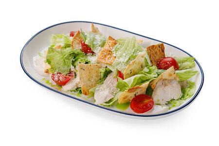 Салат Цезарь с курицей